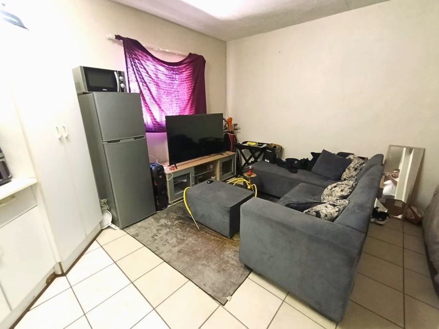 1 Bedroom Property for Sale in Willows Free State